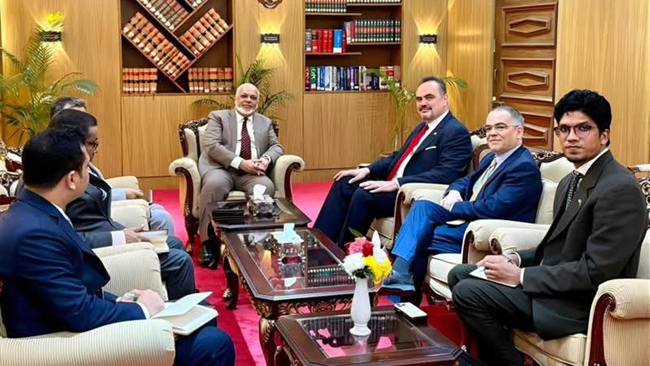 প্রধান বিচারপতির সঙ্গে মার্কিন রাষ্ট্রদূতের বৈঠক